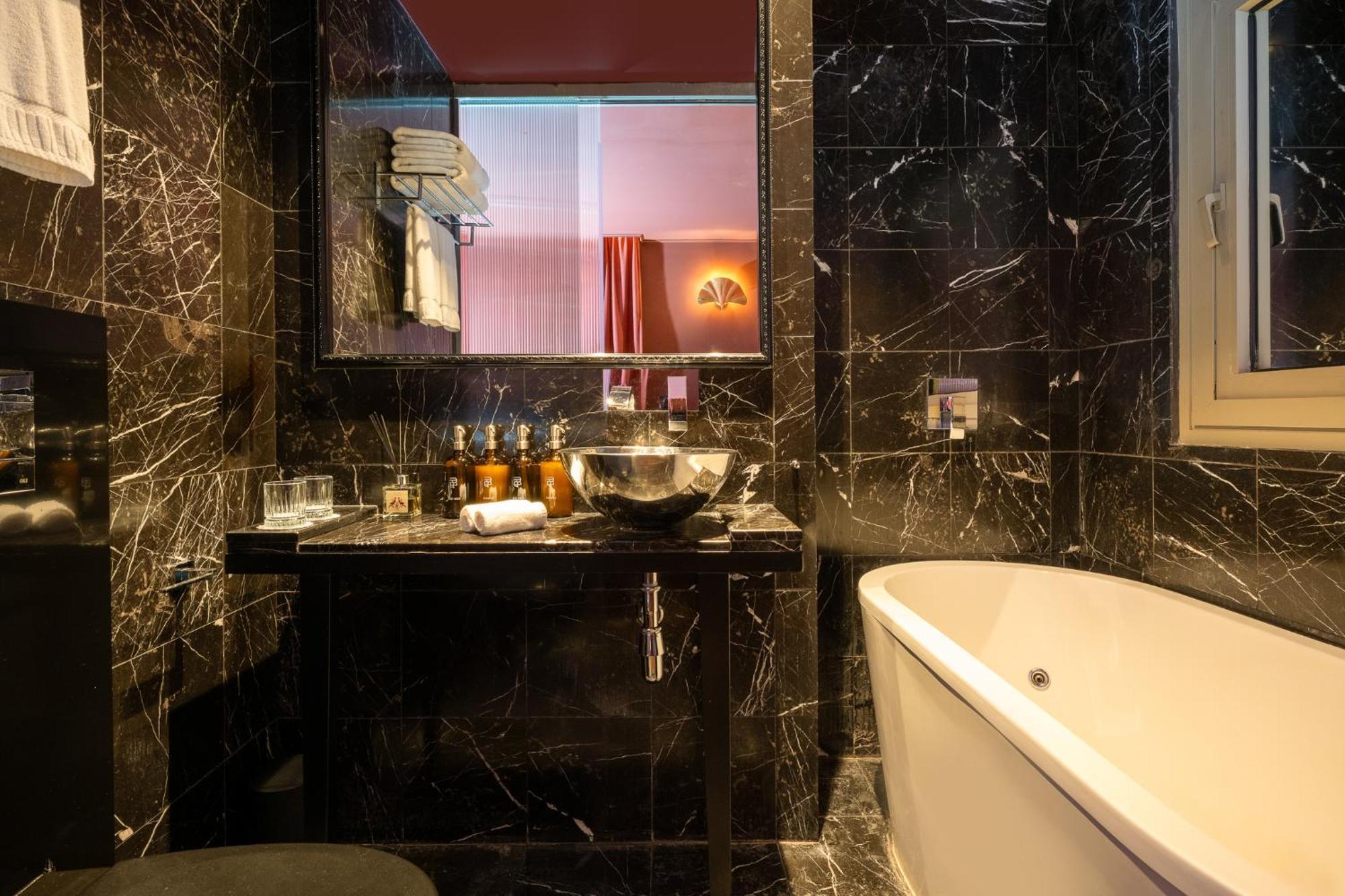 Hotel Casa Suzanna Tel-Aviv Exteriör bild